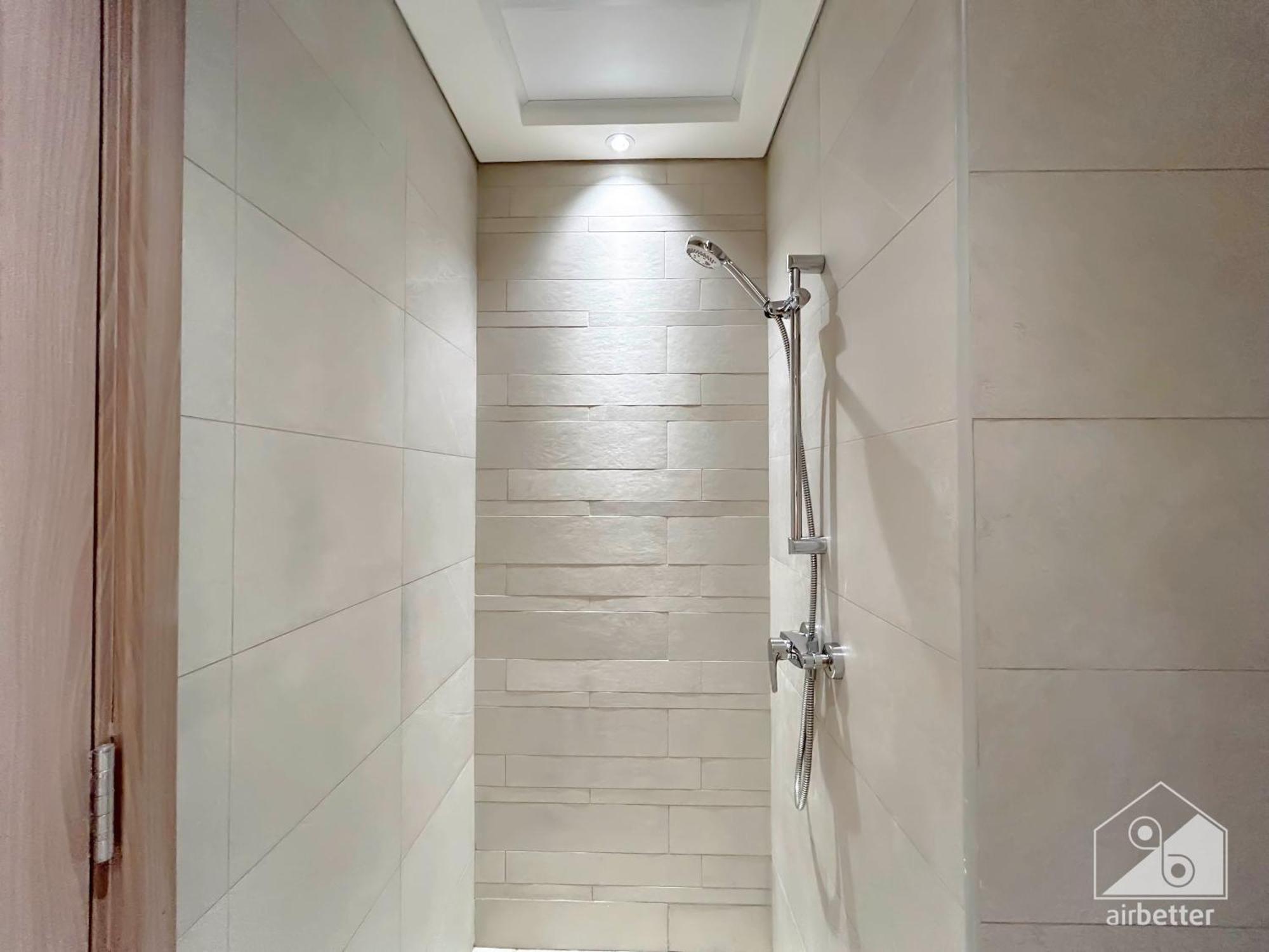 Charming Studio With Balcony In Azizi Riviera ดูไบ ภายนอก รูปภาพ